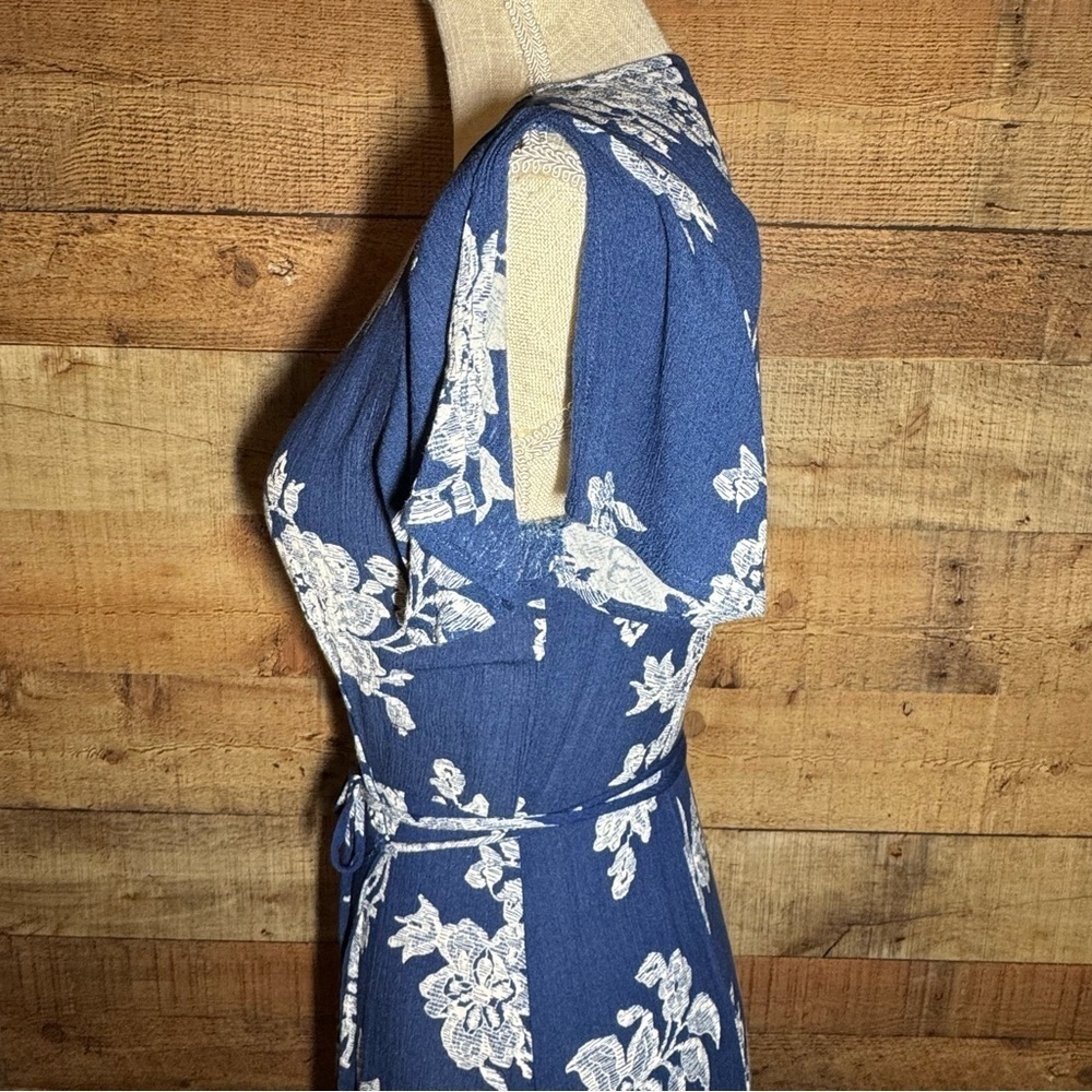 Lulus Heart of Marigold Navy Blue Floral Print Wrap Maxi Dress size XS Gauzy - Picture 8 of 14